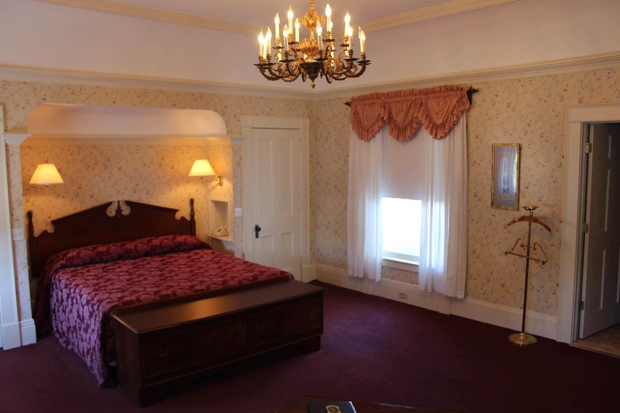 Fredonia White Inn מראה חיצוני תמונה